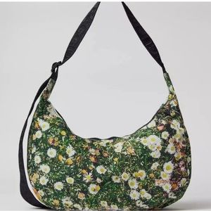 Baggu medium nylon crescent bag. Daisies Barely used, less then 1 year old.